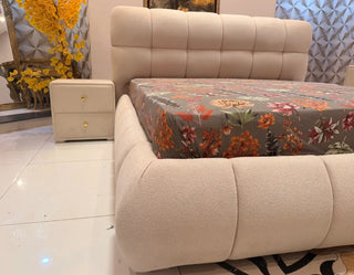 Contemporary Block-Tufted Luxury Complete Bedroom Set (Beige Chenille)