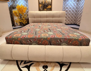 Contemporary Block-Tufted Luxury Complete Bedroom Set (Beige Chenille)