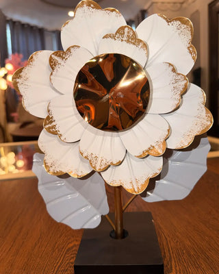White and Gold Metallic Floral Table Decor